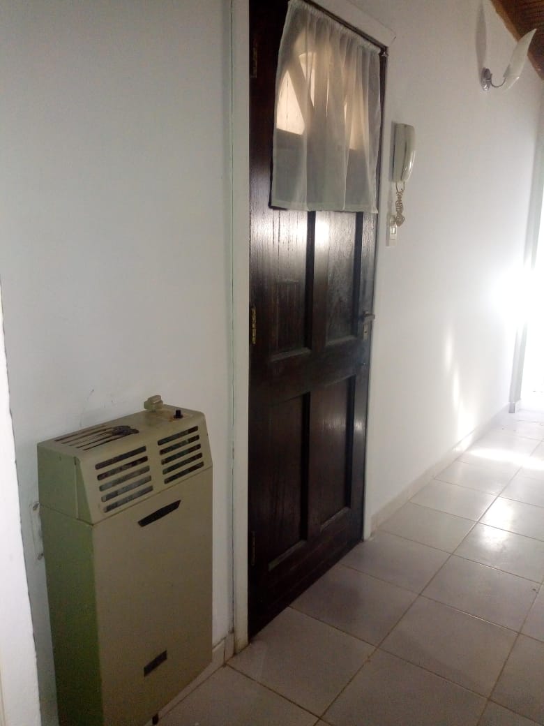 PESCATORI Grupo Asesor Inmobiliario PH en venta, con cochera.